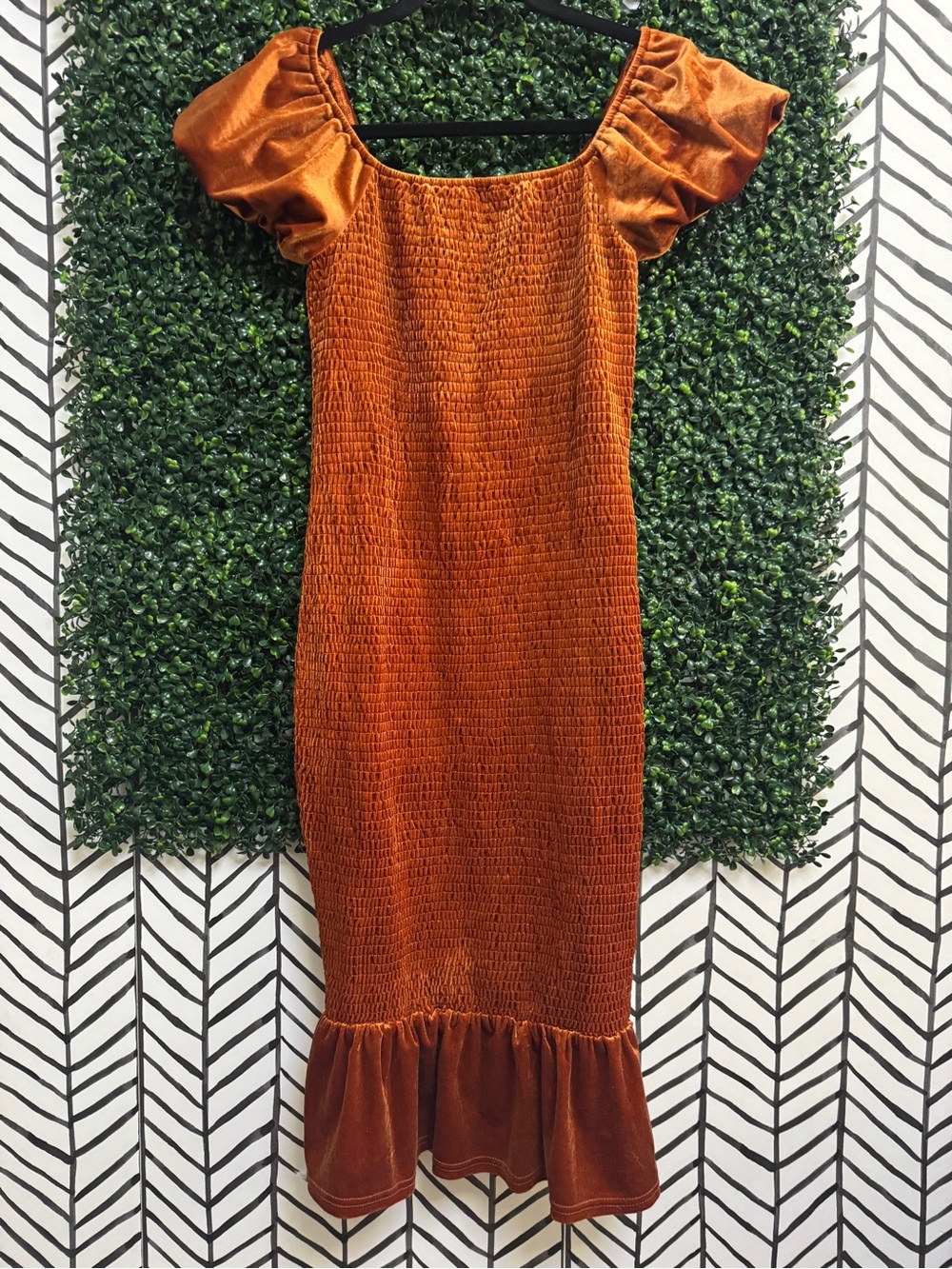 Simplee Apparel Rust Orange Smocked Midi with Puff Sleeves